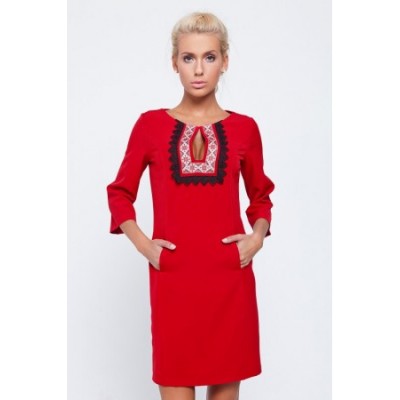 DRESS RED WITH ORNAMENT AND LACE